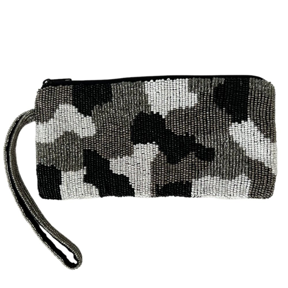 Moyna Black & White Fully Beaded Fatigue Wristlet - One Size